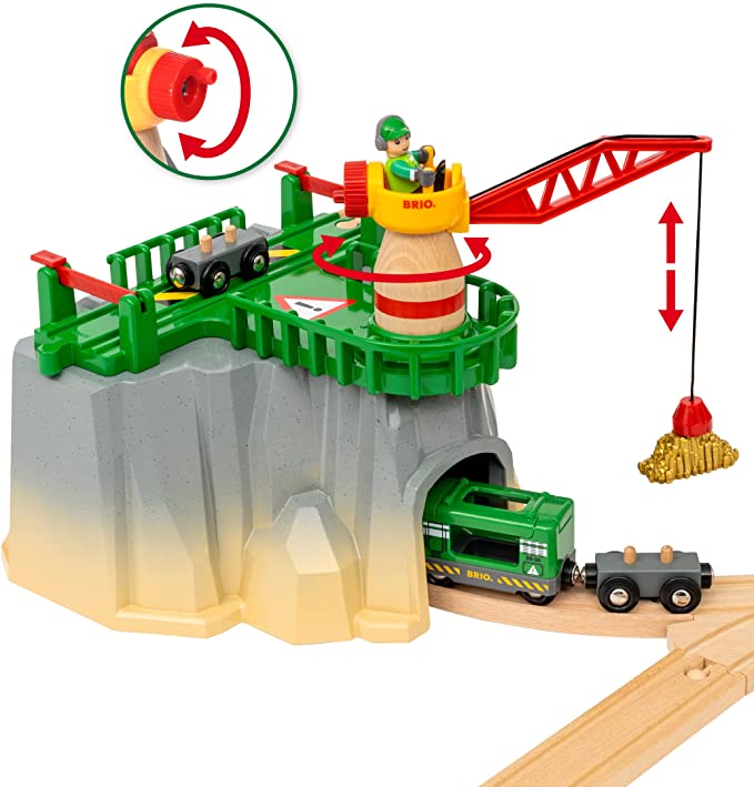 BRIO Cargo Mountain Set