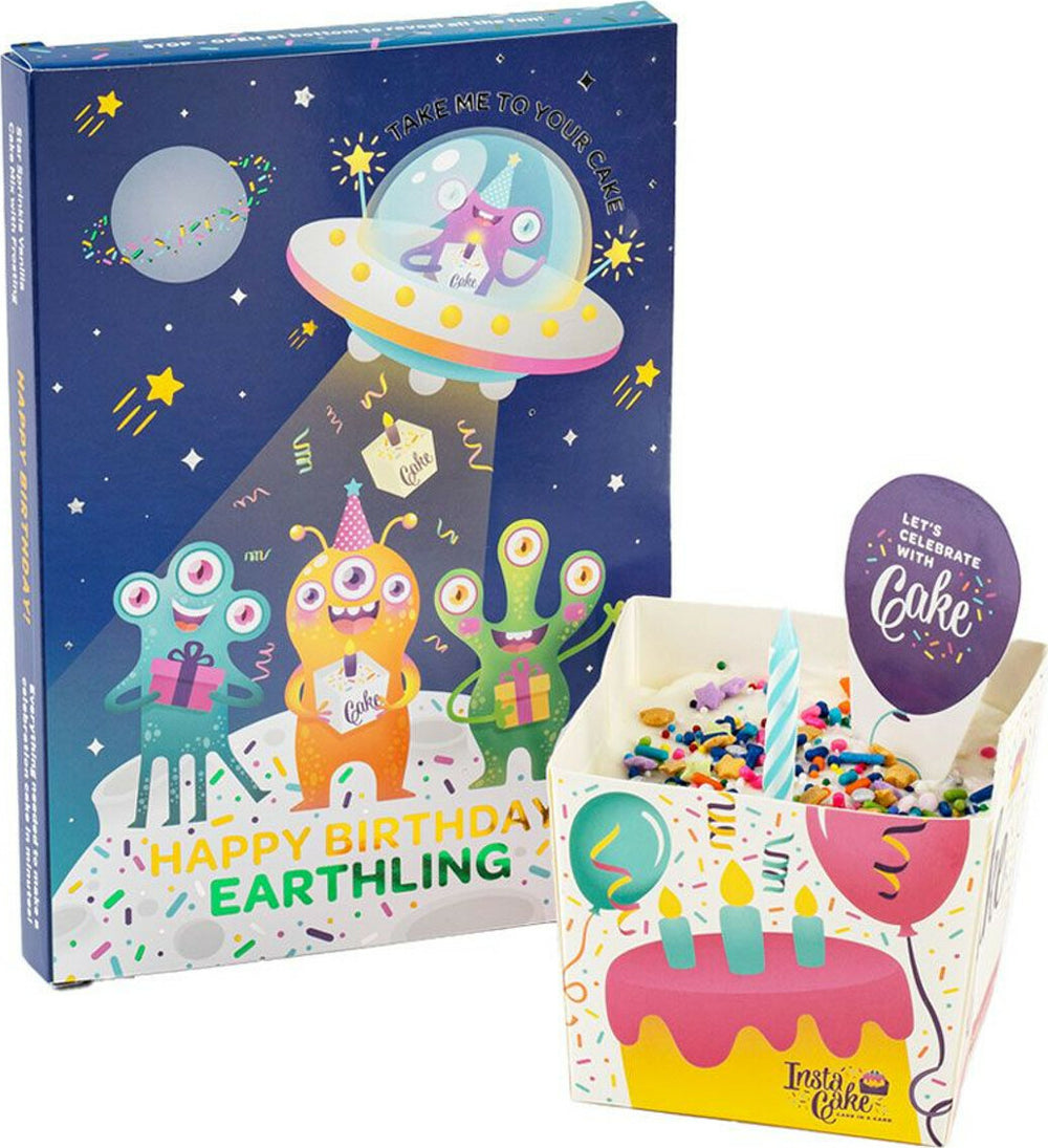 Out of this World Alien Birthday Cake Card: Vanilla Confetti