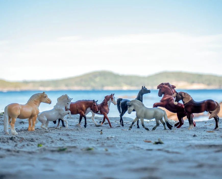 Deluxe(R) Horse Collection