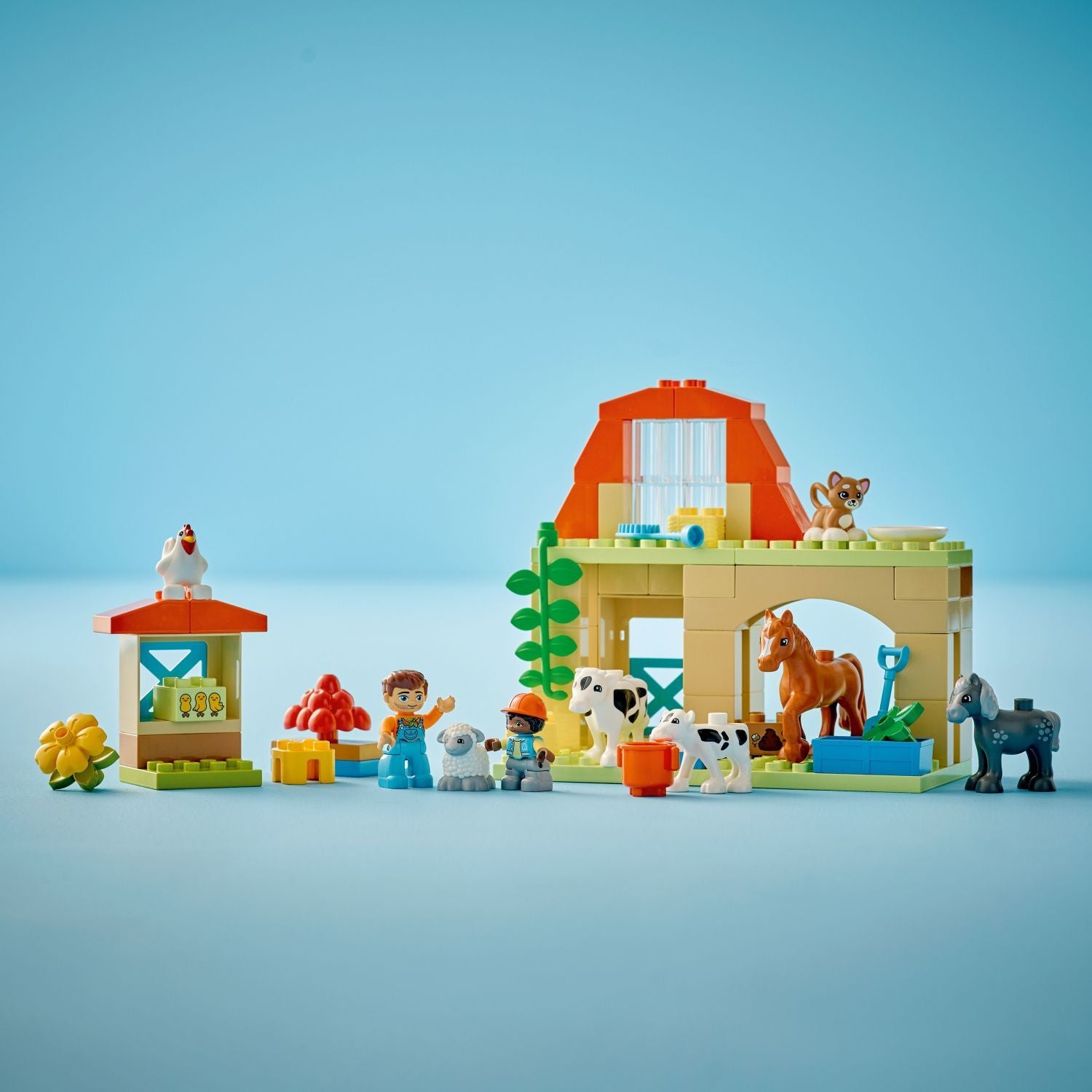 LEGO DUPLO: Caring for Animals at the Farm