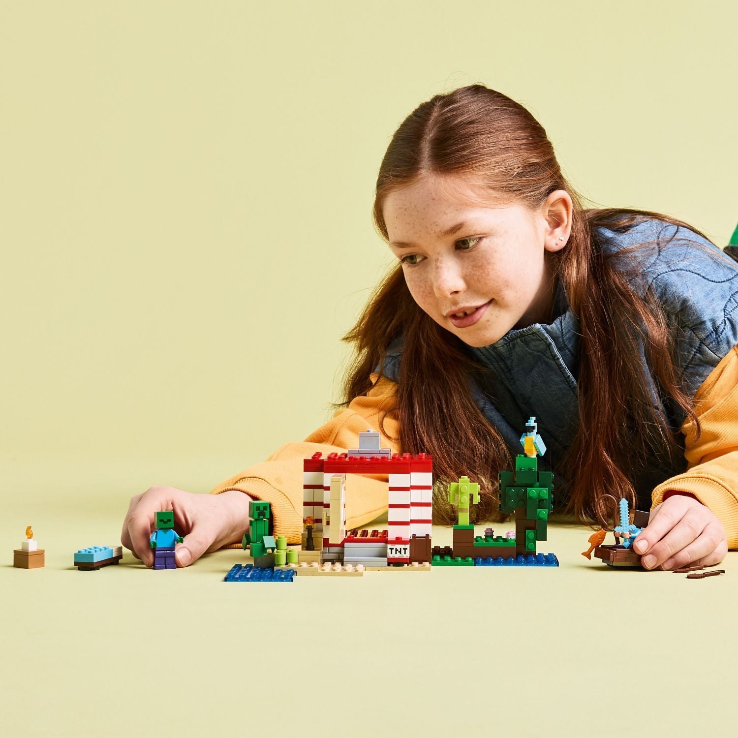 LEGO Minecraft: The TNT Jungle House