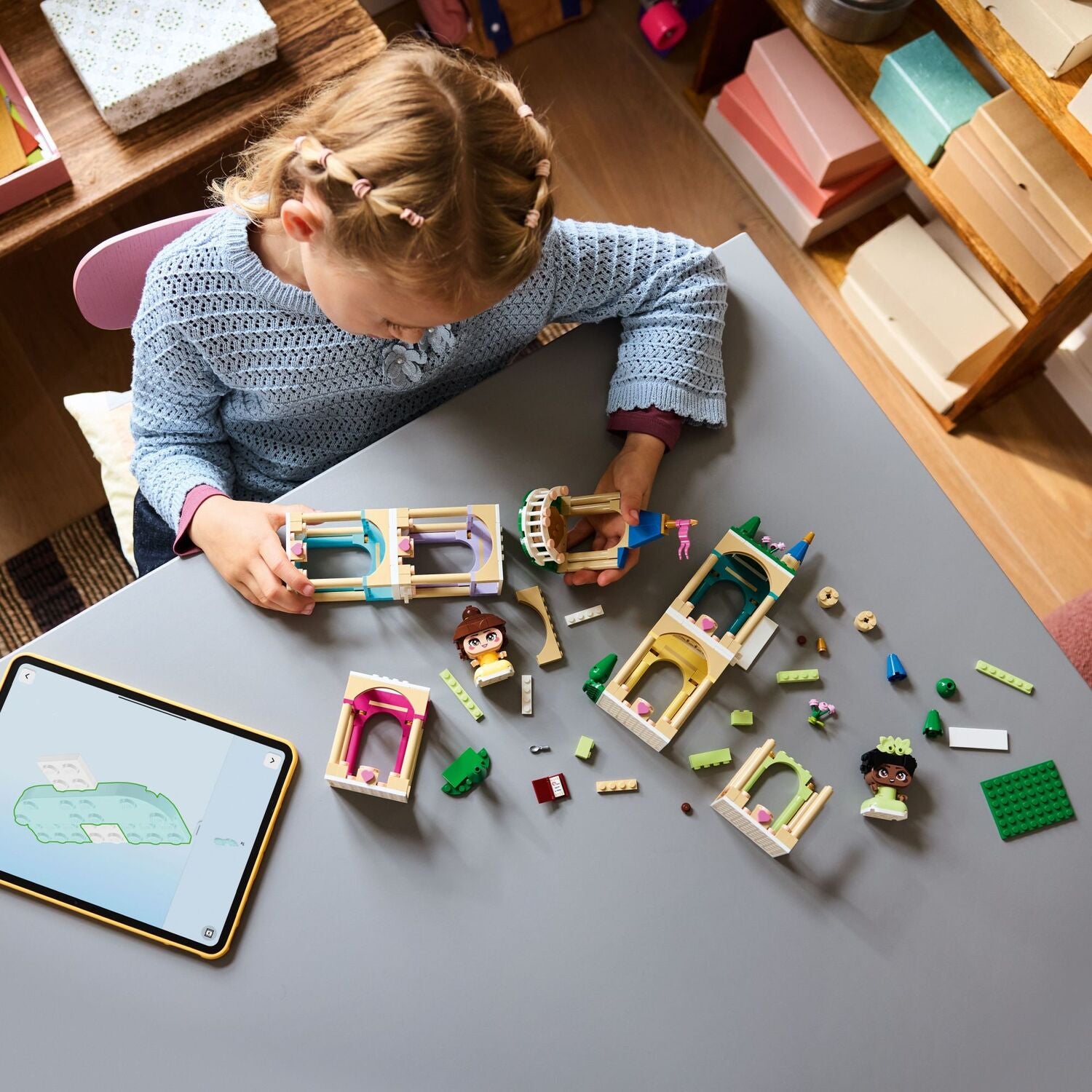 LEGO Disney Princess: Mini Belle & Tiana with Castle