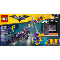 LEGO® Catwoman Catcycle Chase