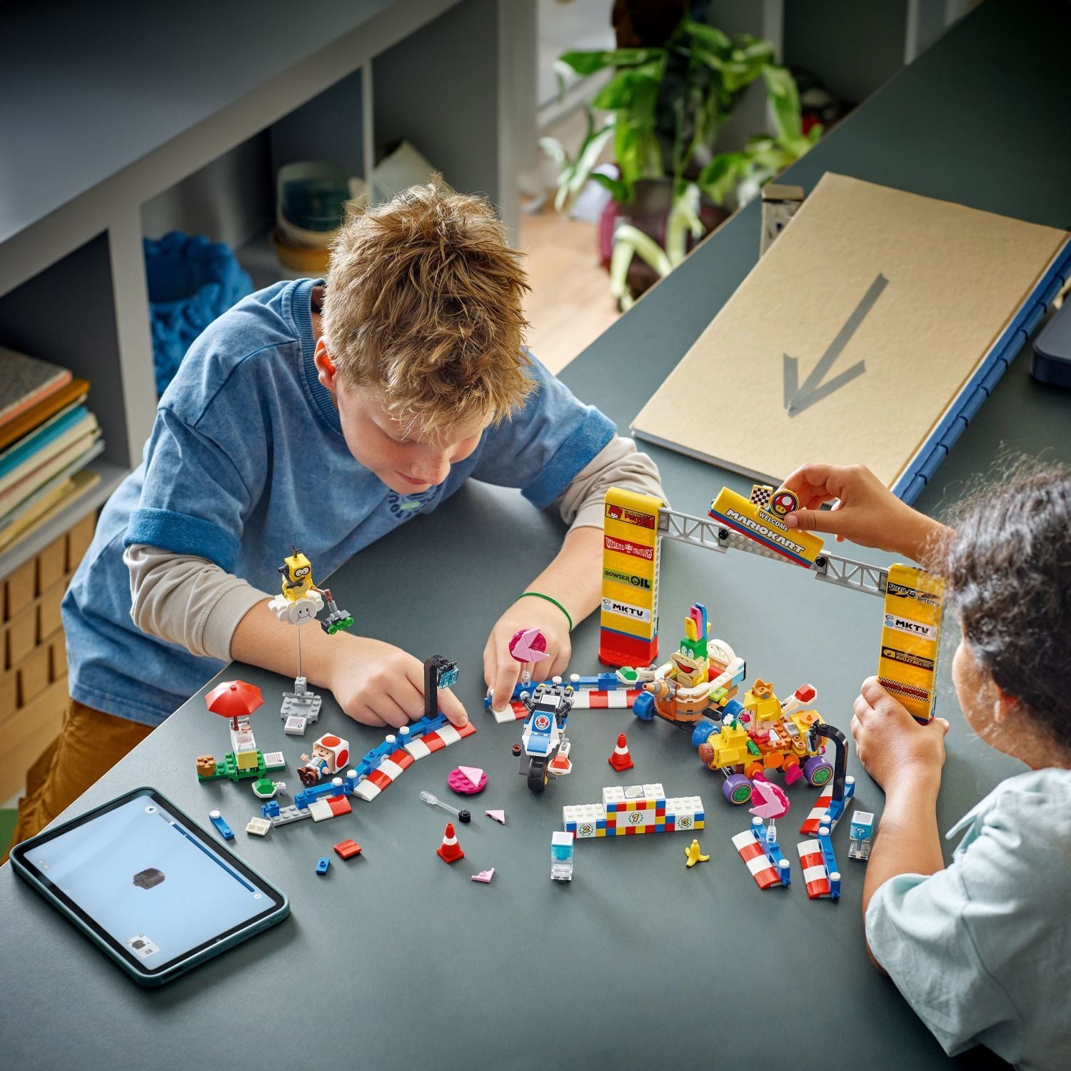 LEGO Super Mario: Mario Kart™ – Baby Peach & Grand Prix Set