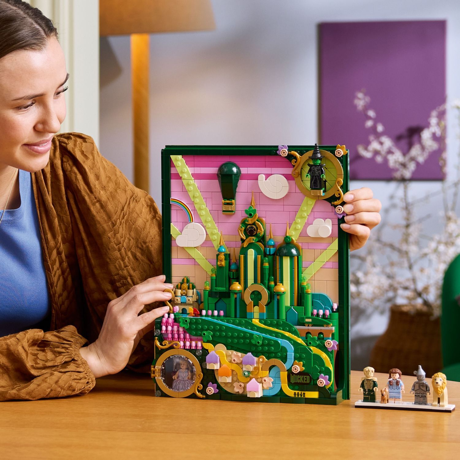 LEGO Wicked: Emerald City Wall Art – Awesome Toys & Gifts