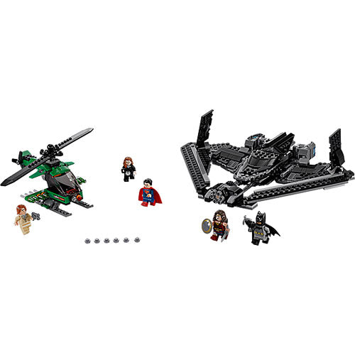 LEGO® Heroes of Justice: Sky High Battle