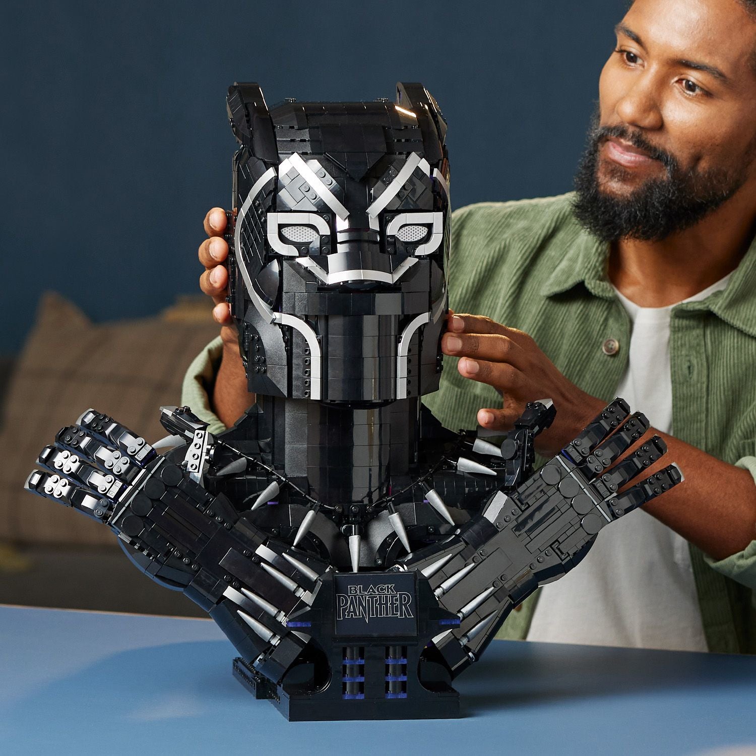 LEGO® Marvel Super Heroes: Black Panther 76215 – Awesome Toys & Gifts