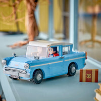 LEGO Harry Potter: Enchanted Flying Ford Anglia™