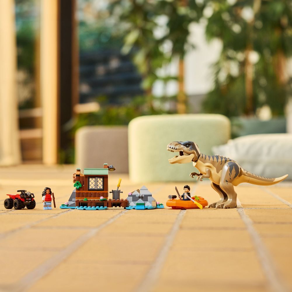 LEGO Jurassic World: T. rex River Escape